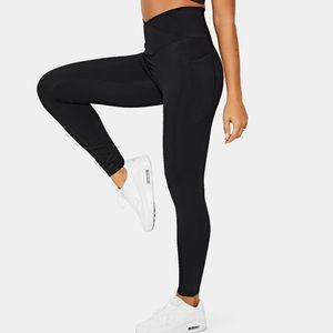 NWT Halara Pet Hair Resistant Crossover 7/8 Leggings